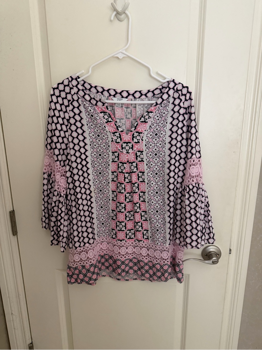 crown & ivy Pink and Black Patterned Boho Tunic